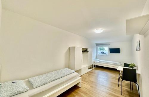 Deitingen Apartment | Monteurzimmer - Worker's accommodation - ZIMMERzuVERMIETEN in Deitingen Industriestrasse