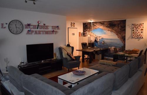 Breitenbach Apartment | Orchidée SPA Apartment with Jacuzzi close by Laufen