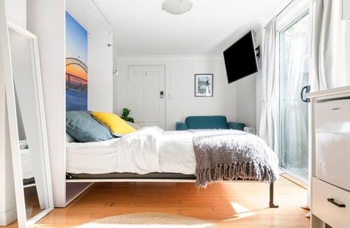 Cammeray Apartment | Cosy, Compact and Private Studio Garden Apartment
