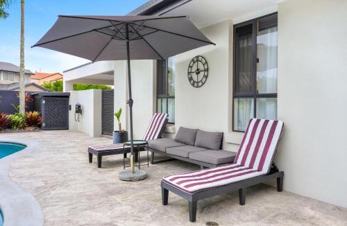 Runaway Bay House | Saltbreeze Boutique Guesthouse