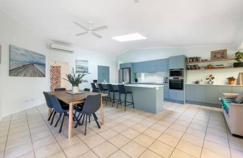 Bokarina House | Bokarina Beach House - Family & Pet Friendly