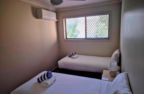 Tewantin Apartment | River front views