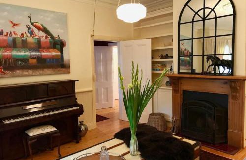 Blackheath House | Mirrabella Blue Mountains Boutique Getaway
