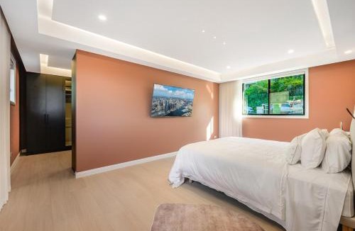 Koolewong House | Prime Ocean Villa Floor-Ceiling & Sunrise Terrace