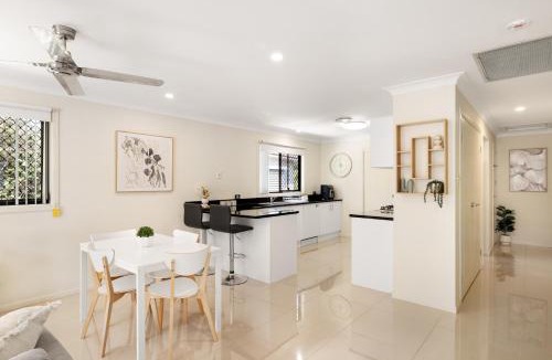 Sunnybank Apartment | Smart Suites Self Check-in Apartments - Sunnybank Station