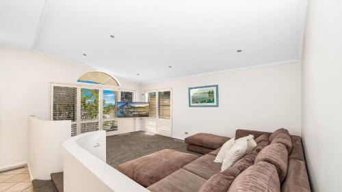Chittaway Point House | 'Waterfront Oasis' by HolidayCo