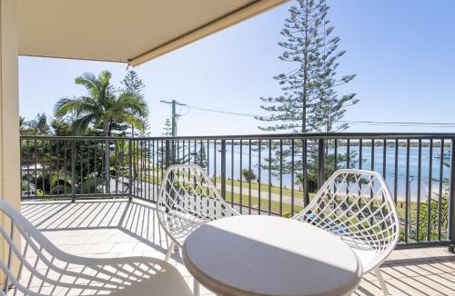 Biggera Waters Apartment | Bayview Beach Holiday Apartments