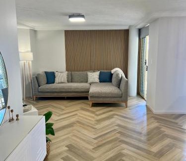 Biggera Waters Apartment | Bayview Beach Holiday Apartments