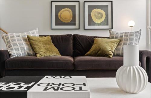 Glebe Apartment | Architectural 4BR Terrace Walk to Fish Market