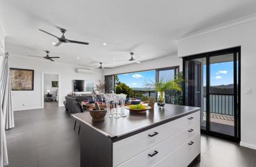 Shute Harbour House | Panorama at Shute Harbour