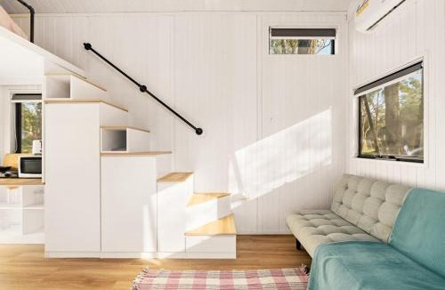 Jimboomba House | 5 Acre Retreat Jimboomba Loft by Tiny Away