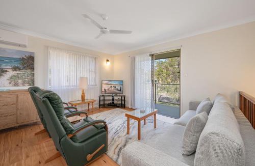 Battery Hill House | 9 Rowell Street Battery Hill QLD
