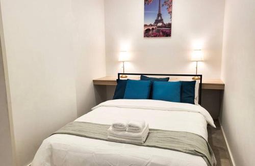 Epping Apartment | Modern Elegance: 2 Bedroom Oasis w/Free Parking