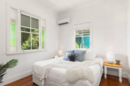Balmoral House | Pet Friendly Family Home In Brisbane - Relocations and Family Stays - Fast Internet - Parking - Netflix