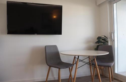 Dee Why Apartment | Dee Why Beach - Surfrider Studio 8