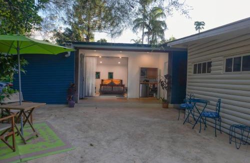 Witta House | Renovated 2-Bed Cottage - Sleeps 4 - Free Parking