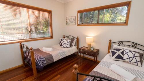 Picnic Bay House | Picnic Cottage, Lovely Home Near The Beach