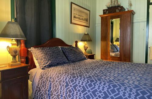 Warwick House | Pitstop Lodge Guesthouse B&B