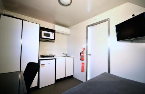 Bakers Creek Hotel | Mycow Accommodation Mackay