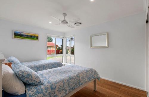 Pelican Waters House | Lake House On Magellan 58 Ramsay Crescent