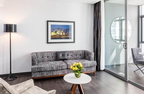 Chatswood Hotel | Meriton Suites Chatswood