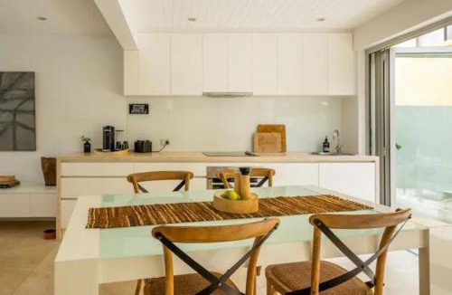 Peregian Beach Apartment | Ocean Sounds