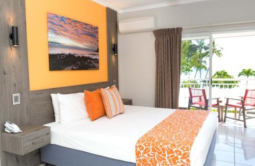 Wangetti Resort | Turtle Cove Beach Resort - Respectful Adults Only - BYO food & beverage Resort