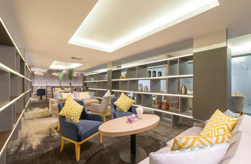 Phu Nhuan Hotel | Eastin Grand Hotel Saigon