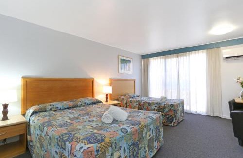 West Mackay Hotel | Reef Resort Motel