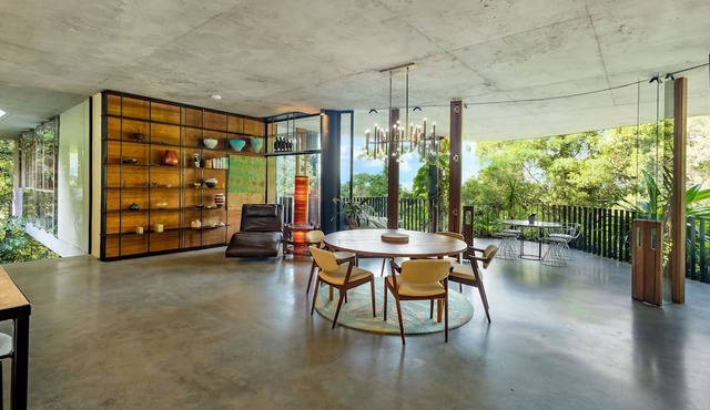 The Planchonella House - Eco Stay de Luxe