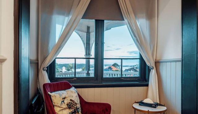 Cremorne Point Manor