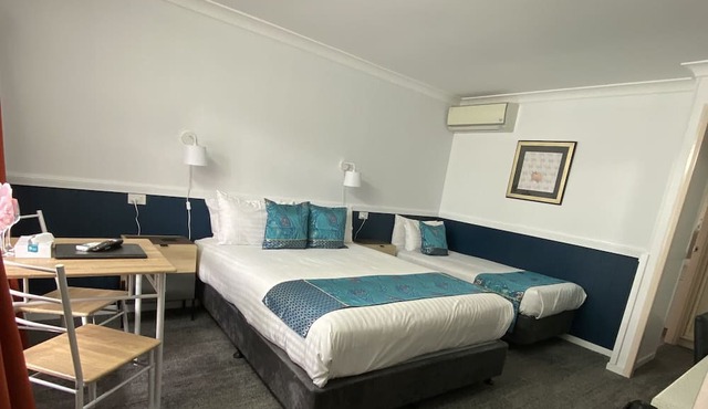 Centre Point Mid City Motor Inn