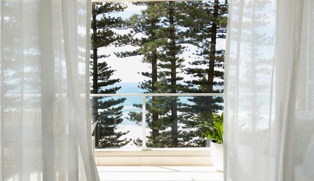 Manly Luxe is as close to Manly Beach as you can possibly be without sleeping on the sand itself!