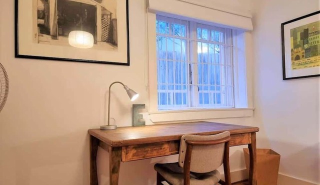Classic Bondi 1 bed a few steps from the beach
