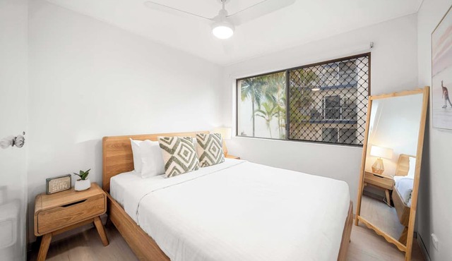 Moffat Beach Surf Retreat