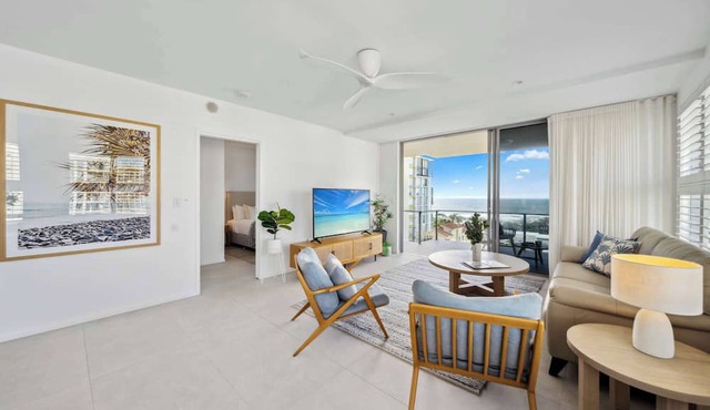 Cotton Tree Ocean Views + Romantic Getaway
