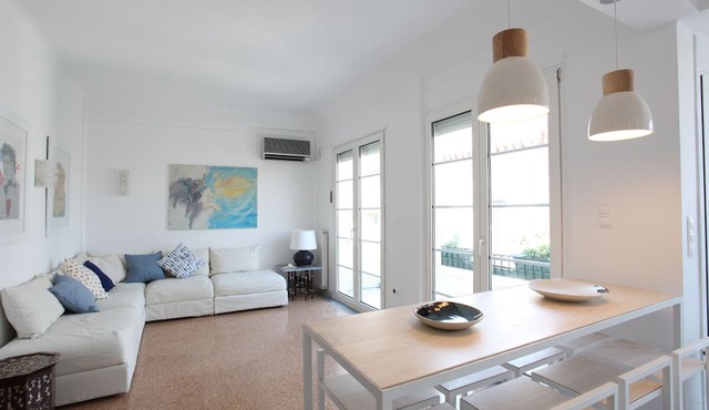 Plaka 2-storey Penthouse with Acropolis views. PL6