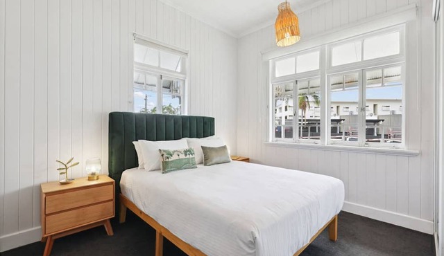 Tranquil 3-Bed Family Home with Spacious Backyard