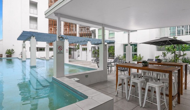 Coralside One-Bedroom City Getaway