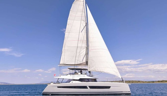 Floating Villa: Yacht Vacation with Captain & Chef - 10 Guests - 66 Ft