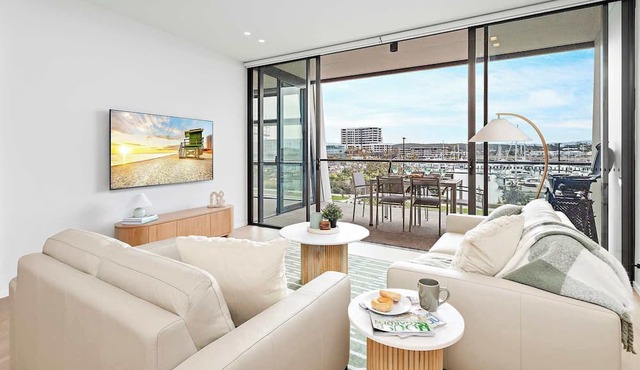 Marinafront Retreat Shell Cove
