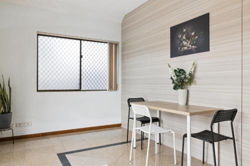 ROOM ONLY Double Room - 7-Min Walk to Carlton Station