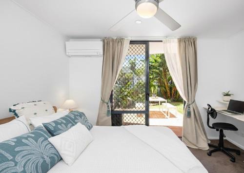 Salad Days -Beachfront & Pet Friendly