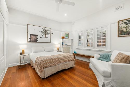 Prime Manly Location - Beach & Wharf Nearby
