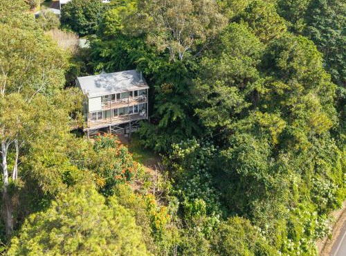 Misty Valley Cottage