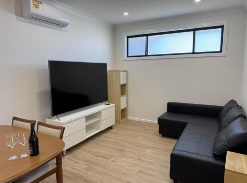Grand Family Estate for 20 people in Macarthur