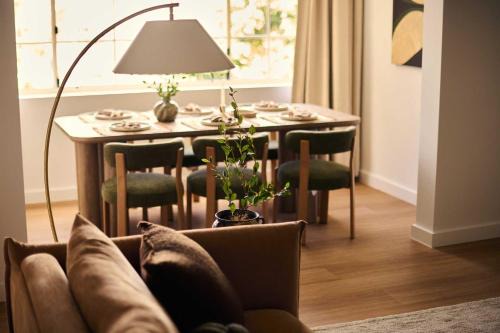Quiet Luxury 2BR in Bondi - Walk to Beach