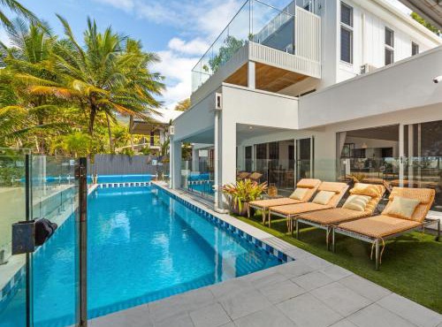 Tenterfield Beachfront Luxury 4 Bedroom Holiday Home