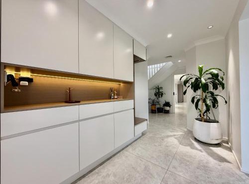 Cosy Modern 5BR Home-Major Hubs Parks with EV Charger
