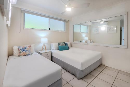 Lagoon Beachfront Lodge 005 on Hamilton Island by HamoRent